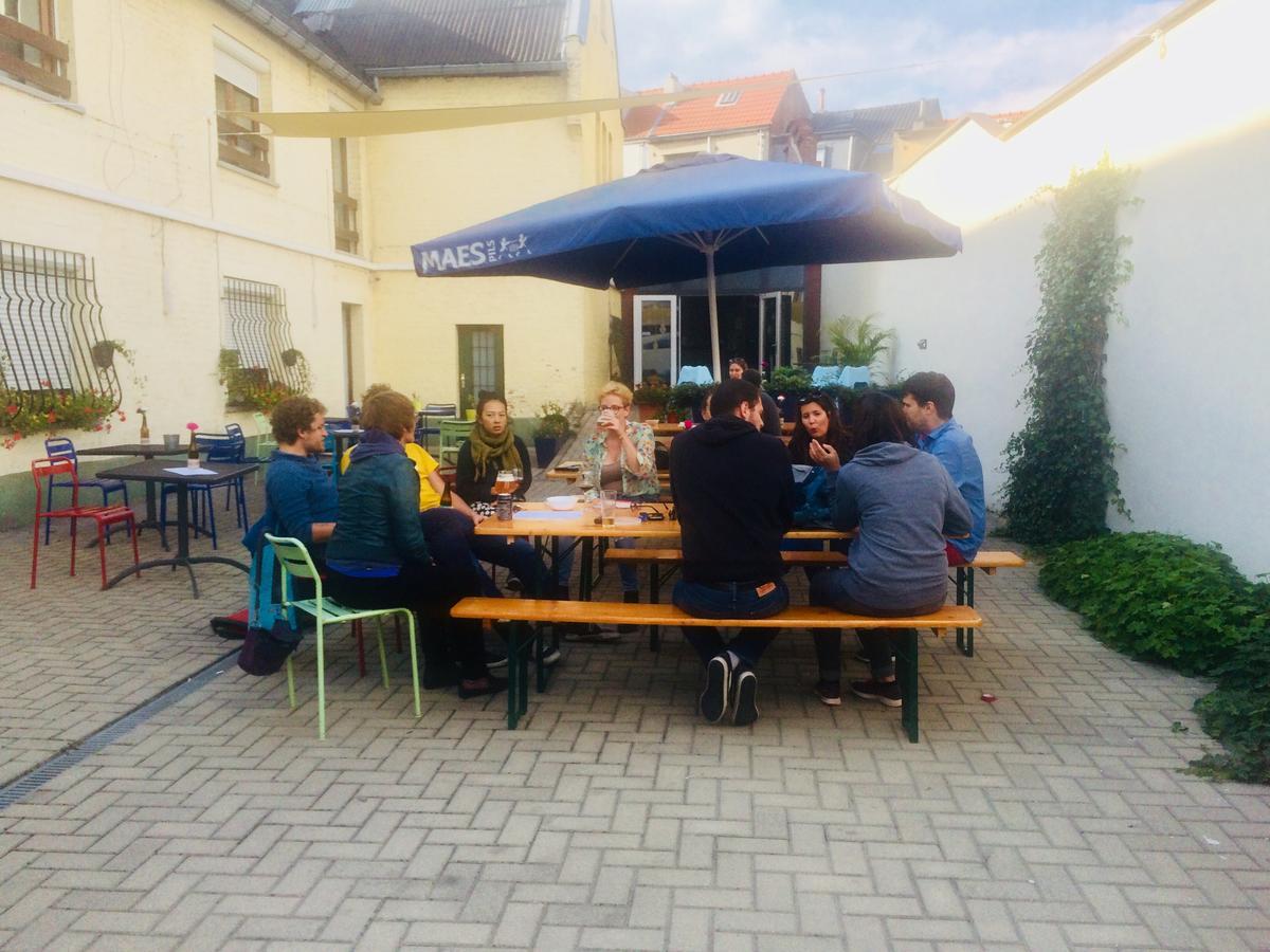 Brussels Hello Hostel Koekelberg Ngoại thất bức ảnh